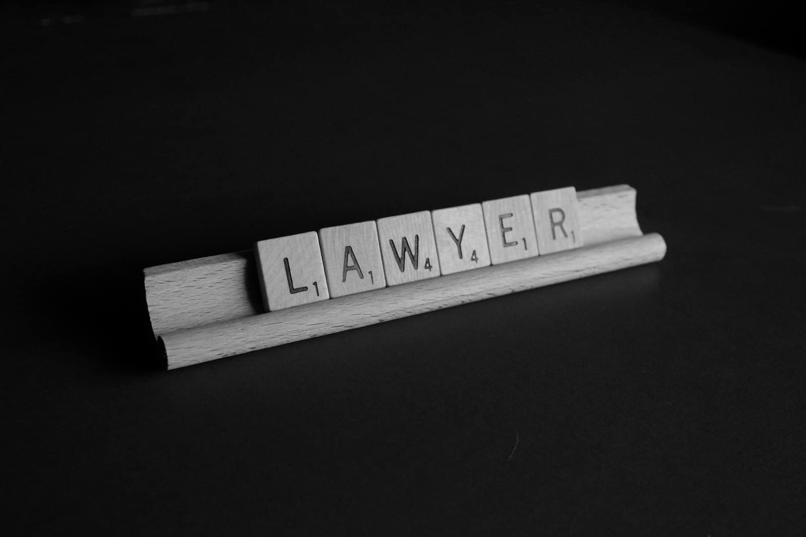 benefits-of-hiring-a-car-accident-lawyer